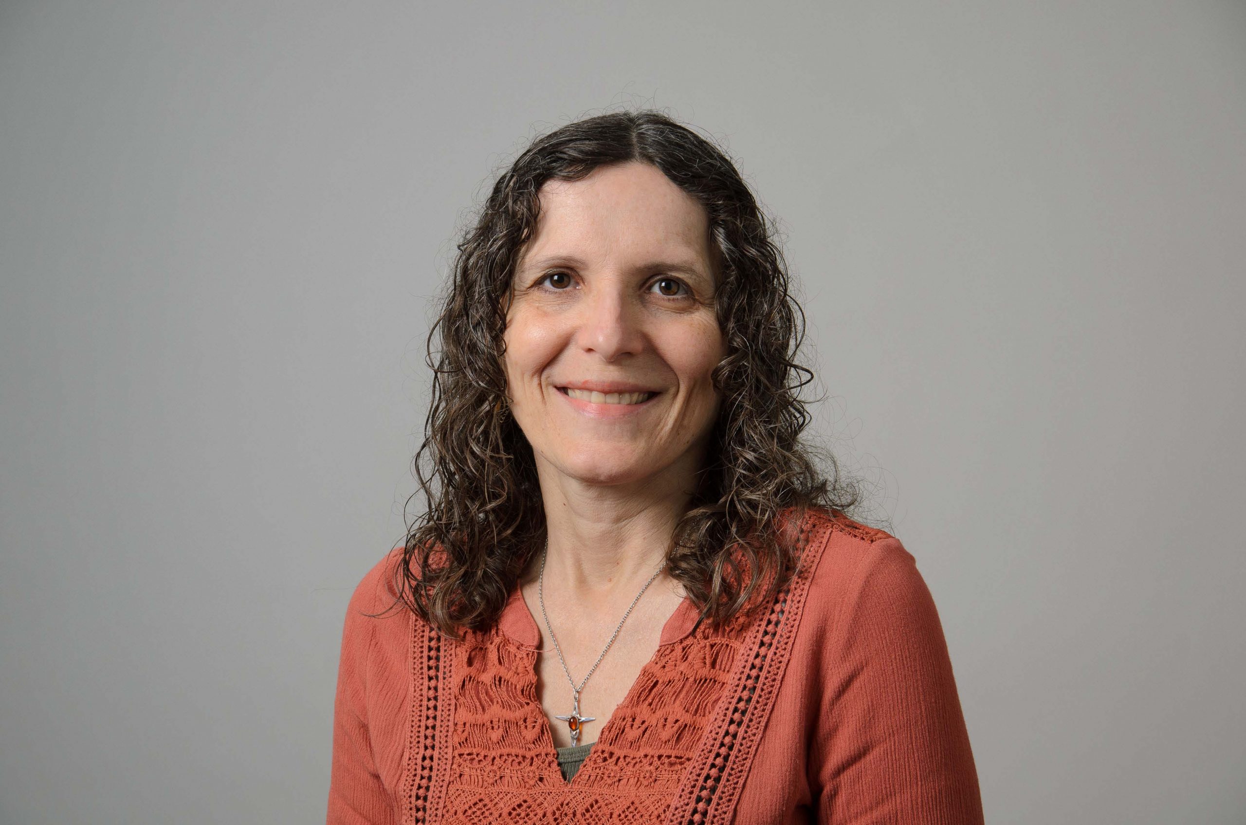 Portrait of Monique Roy.